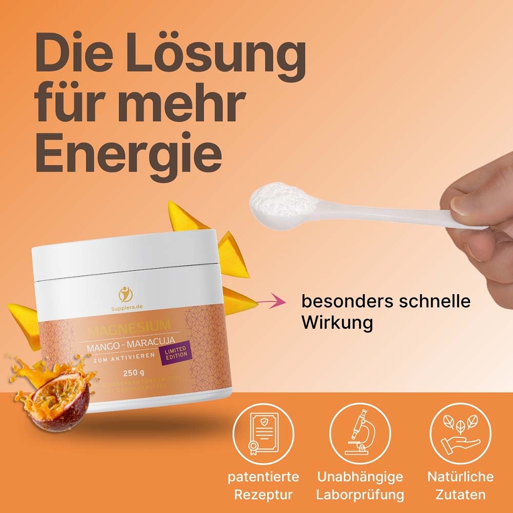 Anwendung von Ionischem Magnesium Mango - Maracuja Pulver mit einem Messlöffel über der geöffneten Dose. Zeigt die besonders schnelle Wirkung, patentierte Rezeptur, unabhängige Laborprüfung und natürliche Zutaten.