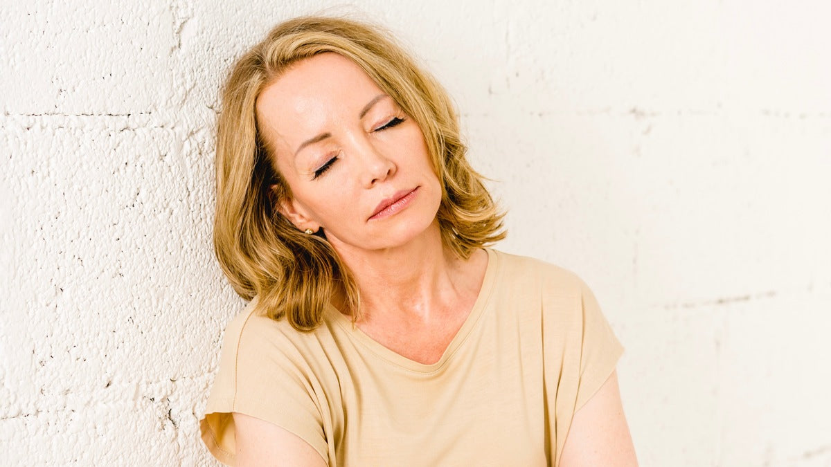 Martina Leukert, Mitgründerin von Supplera, vor heller Wand