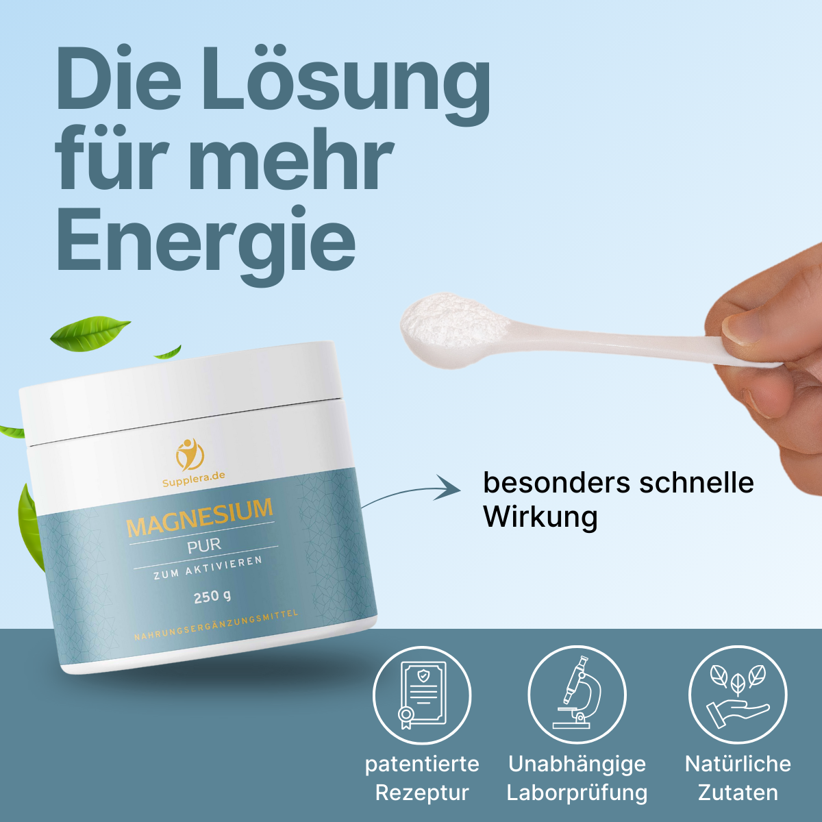 Supplera ionisches Magnesium – besonders schnelle Wirkung, Produktbild Voderansicht und eine Hand hält einen Messlöffel mit Magnesiumpulver